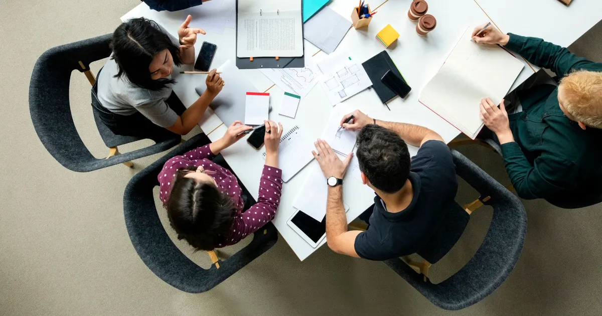 How to Decide in Self-Managed Projects - a Lean Approach to Governance