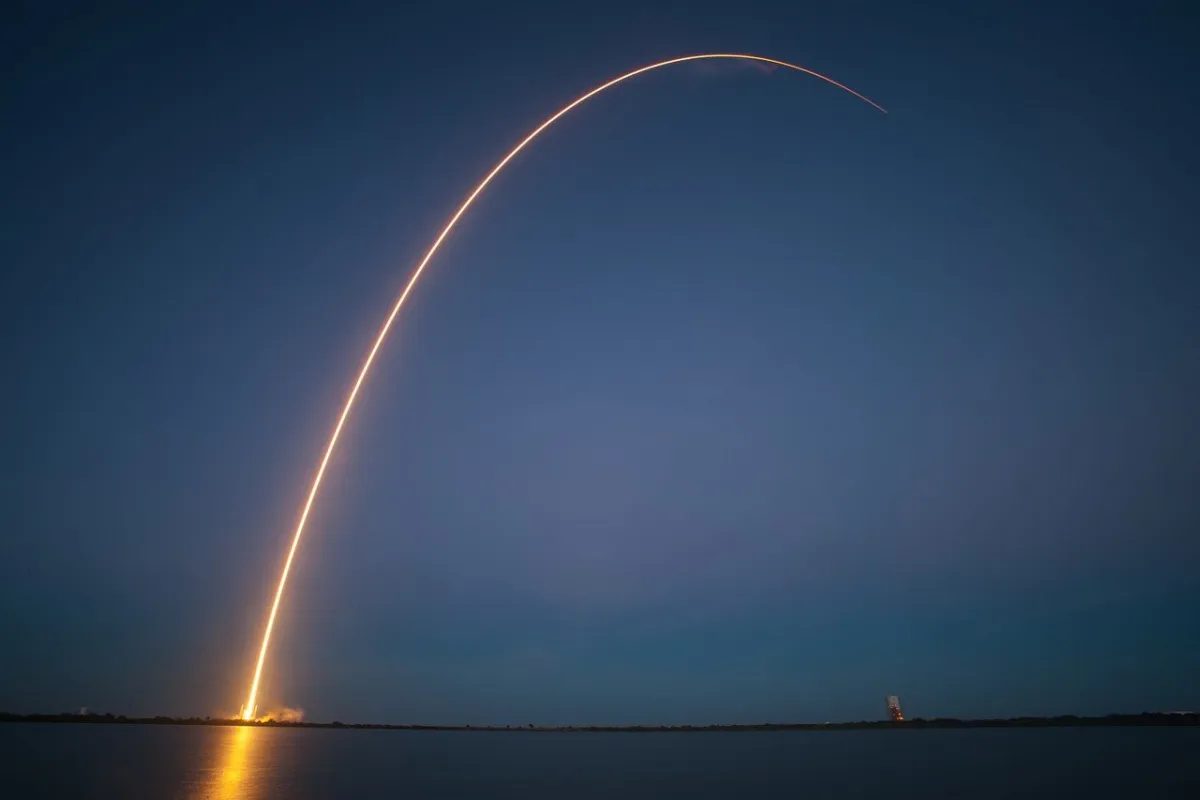 Funnel Rocket: A Serverless Query Engine