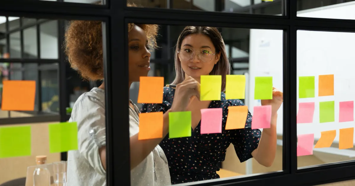 Making Agile Work in Asynchronous and Hybrid Environments