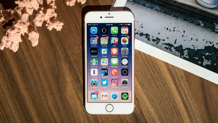 iPhone 7 Review: Big steps forward, but little steps back