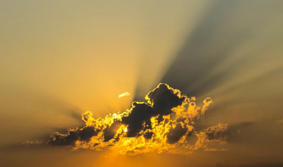 Why Hybrid Cloud Needs Virtualization