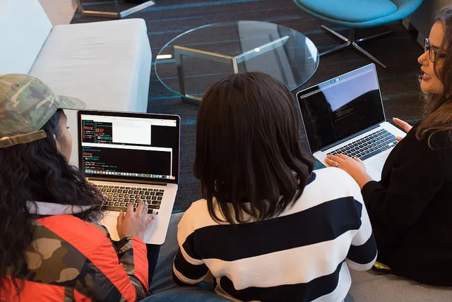 Who is in Charge of Quality in Software Development