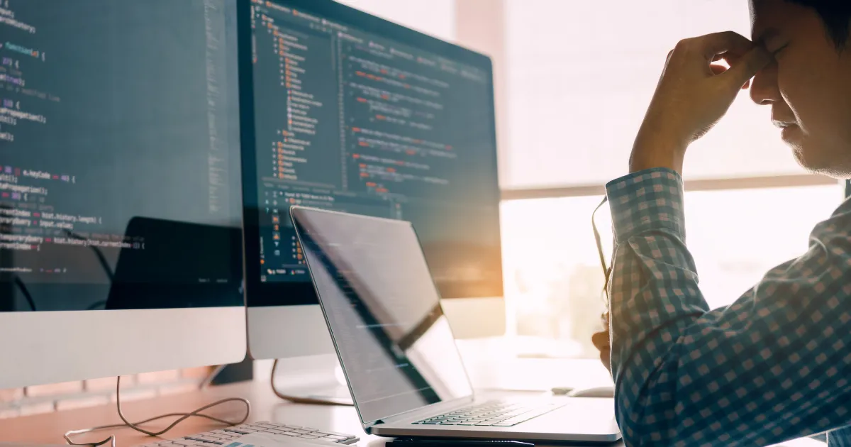 Adopting Asynchronous Collaboration in Distributed Software Teams